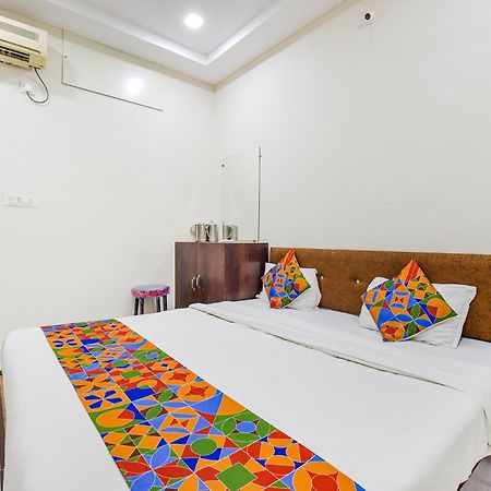 Fabexpress Devani Palace Ujjain Esterno foto
